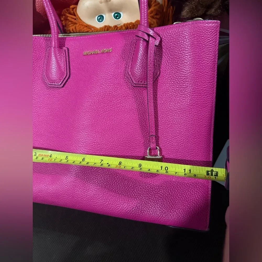 Michael Kors Fuchsia Pink Satchel – Pebbled Leather + Gold Lock & Strap - Picture 11 of 16